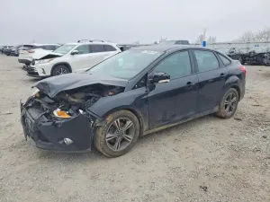 Ford Focus SE 2.0L 4 2014
