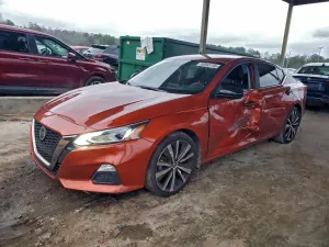 Nissan Altima SR 2.5L 4 2021