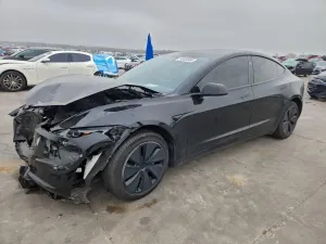 Tesla Model 3 2024