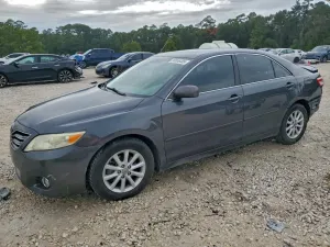 Toyota Camry SE 3.5L 6 2010