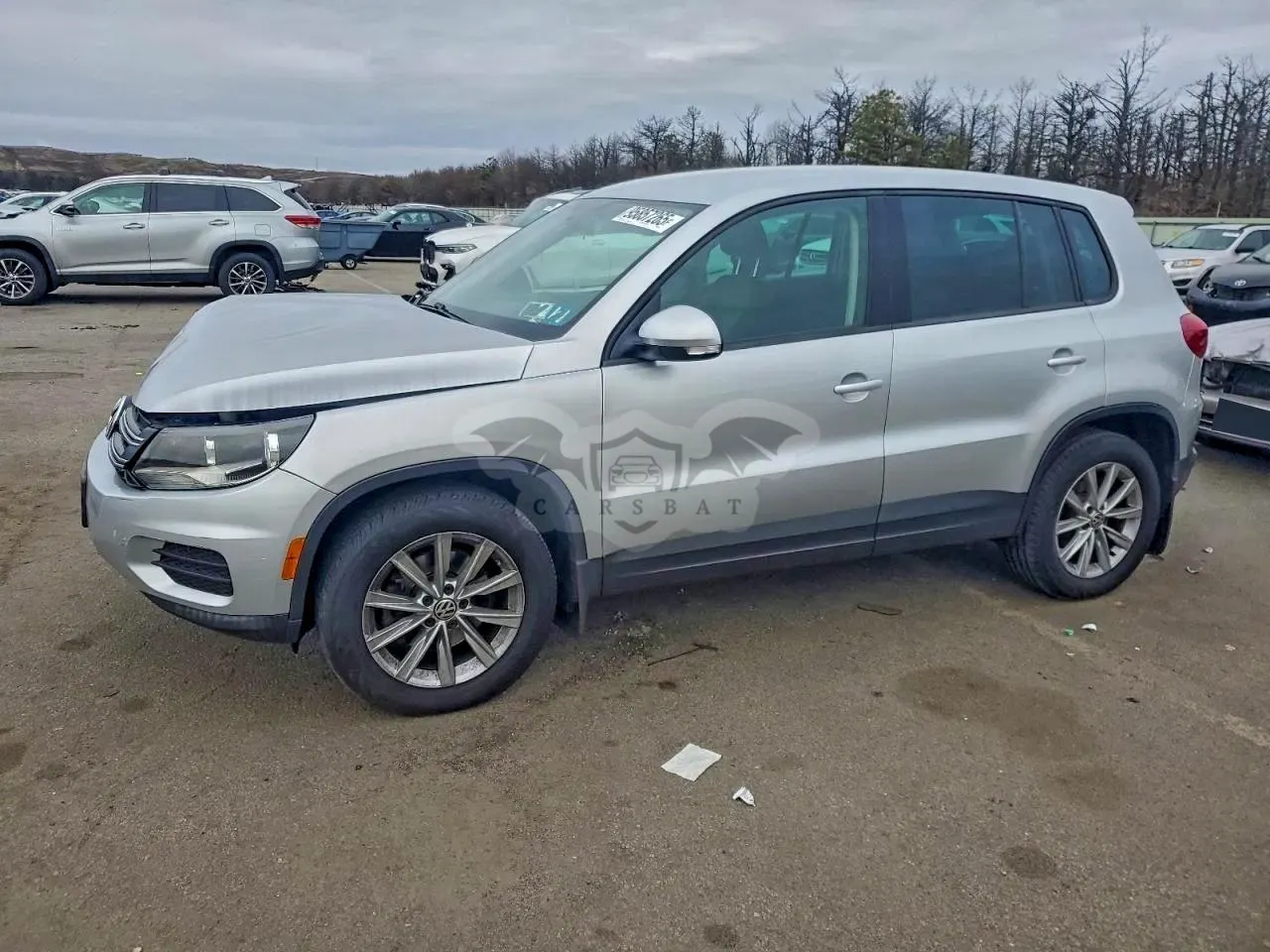 Volkswagen Tiguan S 2.0L 4 2014