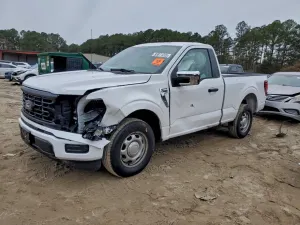Ford F-150 XL 5.0L 8 2025