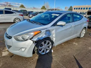 Hyundai Elantra GLS 1.8L 4 2013