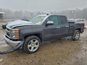 Chevrolet Silverado 1500 C1500 5.3L 8 2015