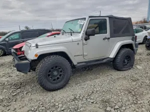Jeep Wrangler SAHARA 3.8L 6 2010