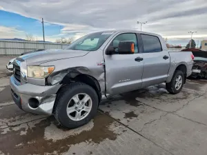 Toyota Tundra CREWMAX SR5 5.7L 8 2007
