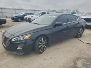 Nissan Altima SR 2.5L 4 2019