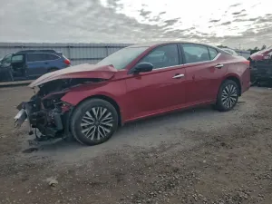 Nissan Altima SV 2.5L 4 2024