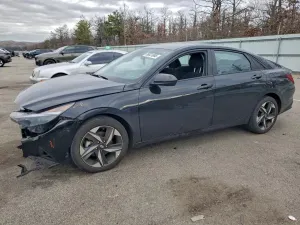 Hyundai Elantra SEL 2.0L 4 2023