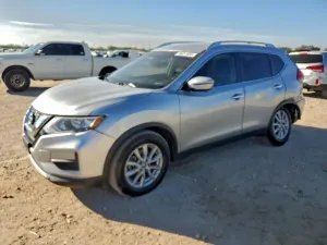 Nissan Rogue S 2.5L 4 2017