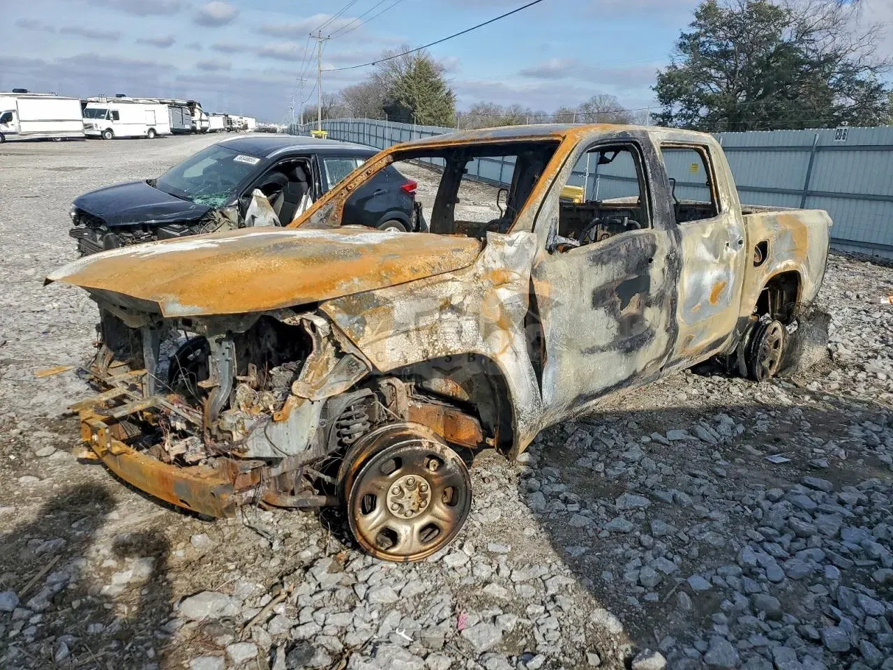 Nissan Frontier 3.8L 6 2024