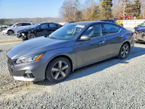 Nissan Altima SL 2.5L 4 2020