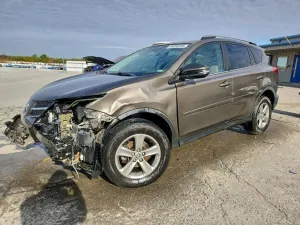 Toyota Rav4 XLE 2.5L 4 2015