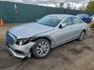 Mercedes-Benz E 300 4MATIC 2.0L 4 2019