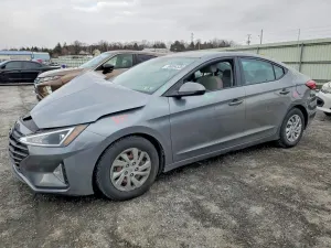 Hyundai Elantra SE 2.0L 4 2020