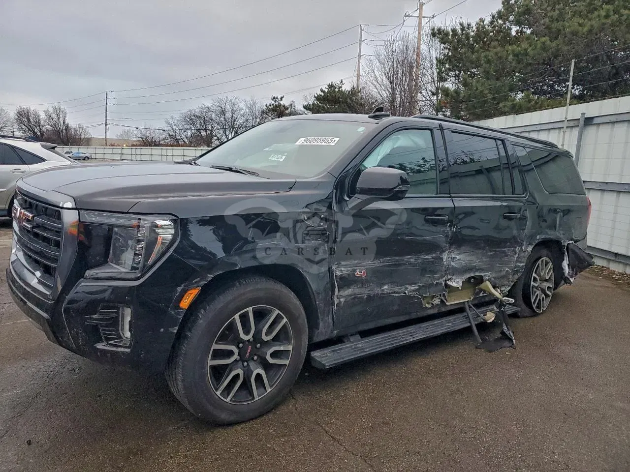 GMC Yukon K1500 AT4 5.3L 8 2021