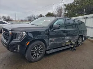 GMC Yukon K1500 AT4 5.3L 8 2021