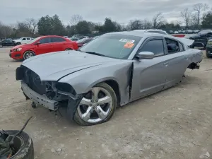 Dodge Charger 5.7L 8 2011