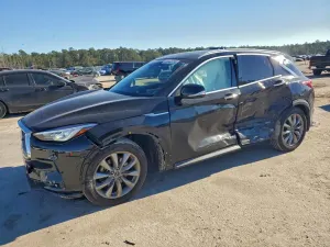 Infiniti QX50 ESSENTIAL 2.0L 4 2019