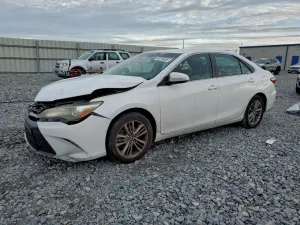 Toyota Camry LE 2.5L 4 2017