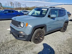 Jeep Renegade LATITUDE 2.4L 4 2017