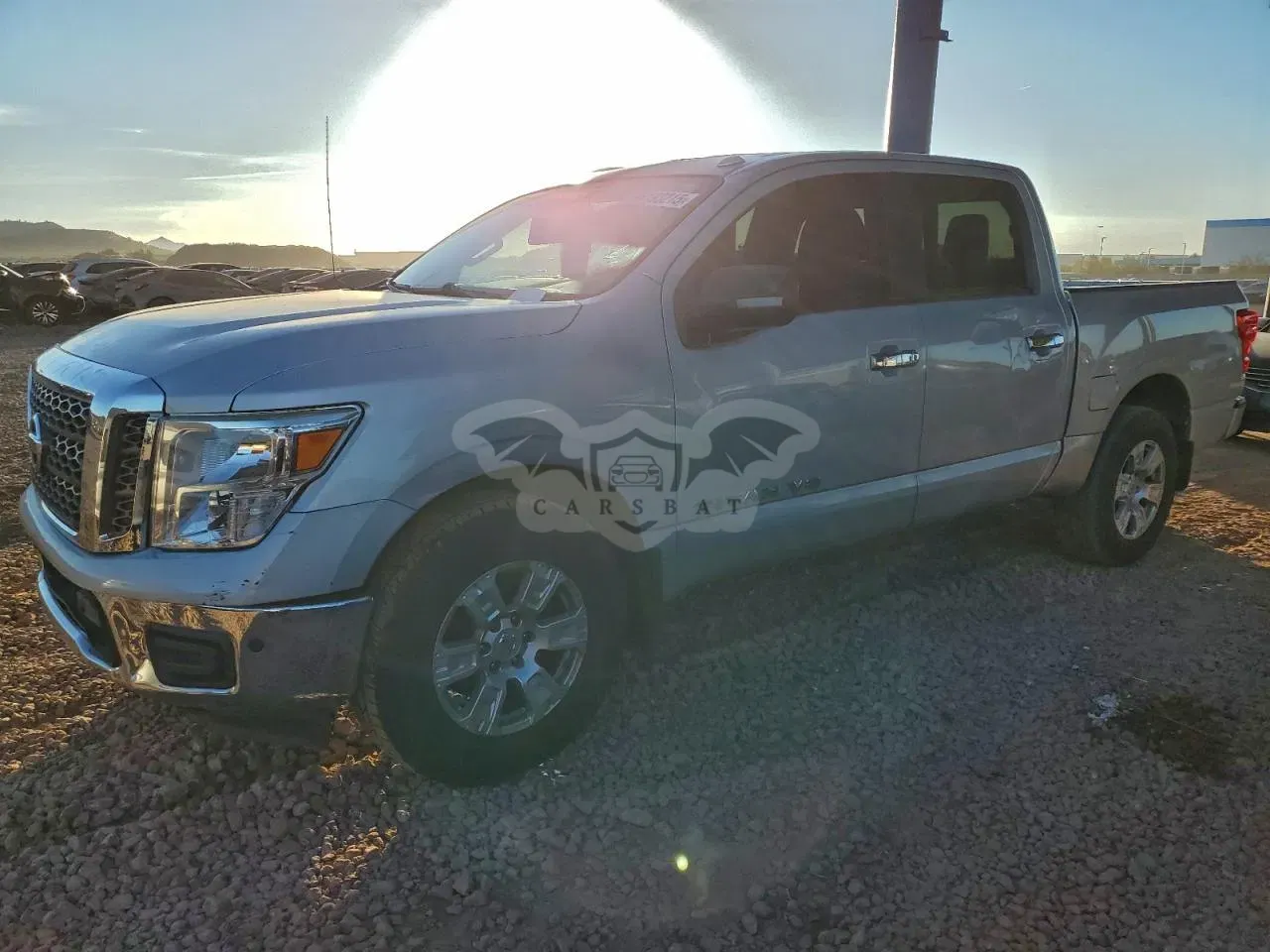 Nissan Titan SV 5.6L 8 2018