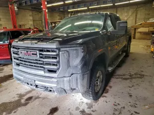 GMC Sierra 6.6L 8 2024