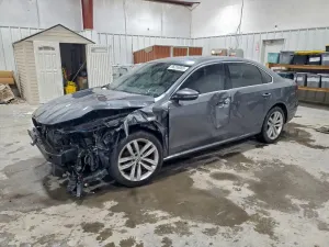 Volkswagen Passat SE 2 L 4 2018
