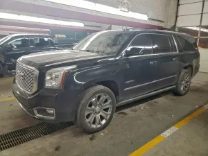 GMC Yukon DENALI 6.2L 8 2016