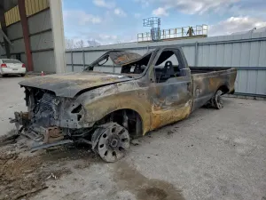 Ford F-250 SUPER DUTY 6.0L 8 2005