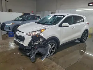 Kia Sportage LX 2.4L 4 2020