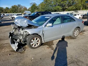 Toyota Camry BASE 2.5L 4 2010