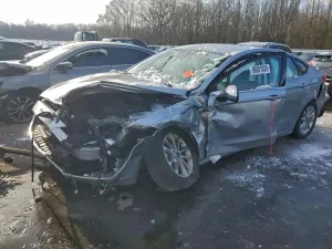 Ford Fusion SE 1.5L 4 2020