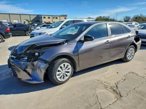 Toyota Camry LE 2.5L 4 2016