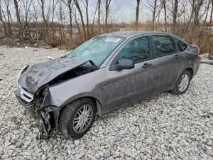Ford Focus SE 2.0L 4 2011