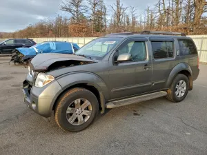 Nissan Pathfinder LE 4.0L 6 2006