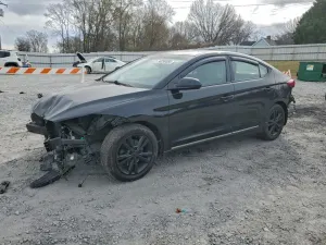 Hyundai Elantra SE 2.0L 4 2017