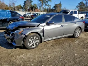 Nissan Altima S 2.5L 4 2021