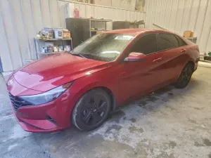 Hyundai Elantra SEL 2.0L 4 2022