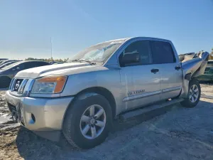 Nissan Titan S 5.6L 8 2013
