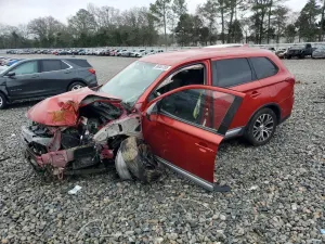 Mitsubishi Outlander ES 2.4L 4 2018
