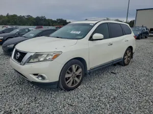 Nissan Pathfinder S 3.5L 6 2016