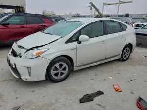Toyota Prius 1.8L 4 2013