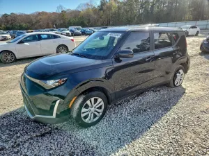 Kia Soul LX 2.0L 4 2025