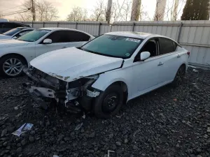 Nissan Altima PLATINUM 2.5L 4 2021