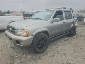 Nissan Pathfinder LE 3.5L 6 2001