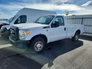 Ford F-250 6.2L 8 2013