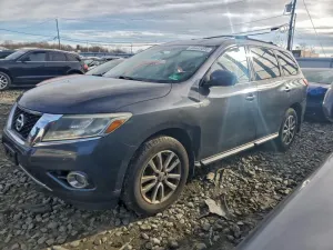 Nissan Pathfinder S 3.5L 6 2014