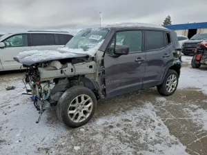 Jeep Renegade LATITUDE 2.4L 4 2016