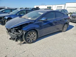 Hyundai Elantra SE 1.8L 4 2015